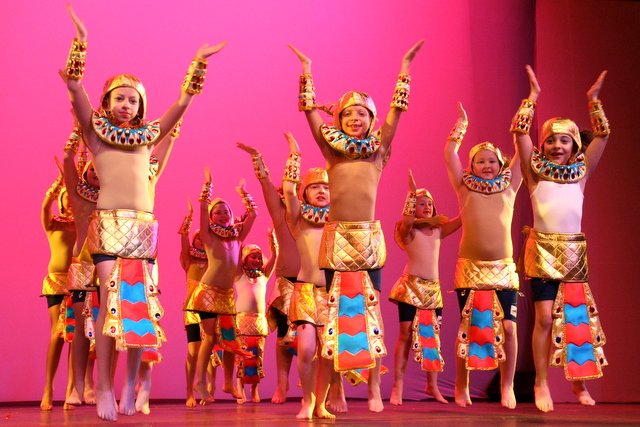 Público se emociona com o Show de Dança Lech do Renascença