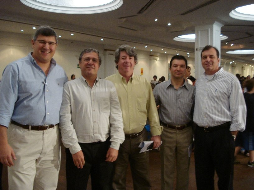 Nova Escola reúne mais de mil alunos em festa Iom Haatzmaut