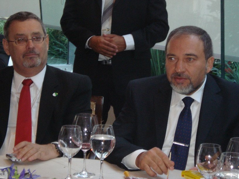 A Brilhante Debutação de Avigdor Lieberman