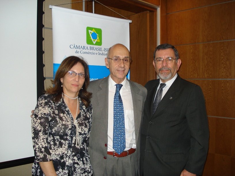 Paulo Feldmann discute os riscos para o crescimento do Brasil