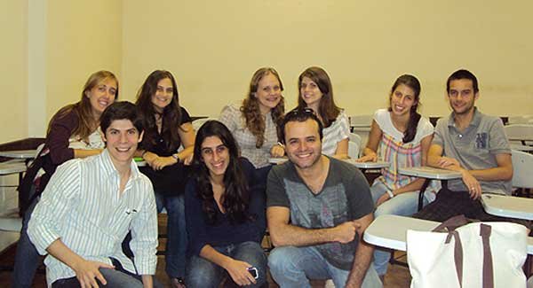 Esser Dakot realiza ação no Mackenzie