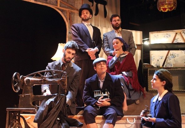 Teatro: Lar Longe Lar