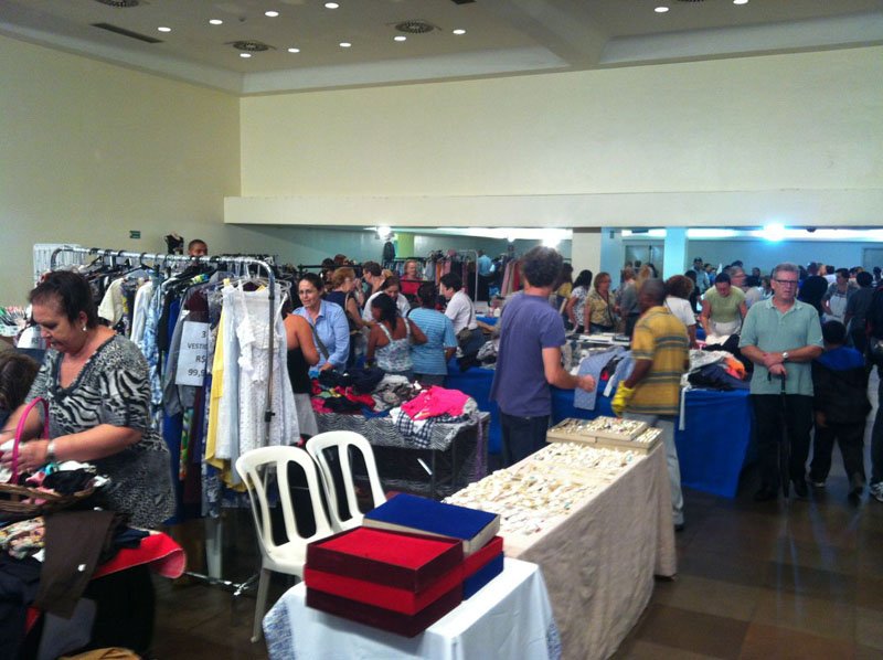 Na’amat SP encerra o ano com Bazar