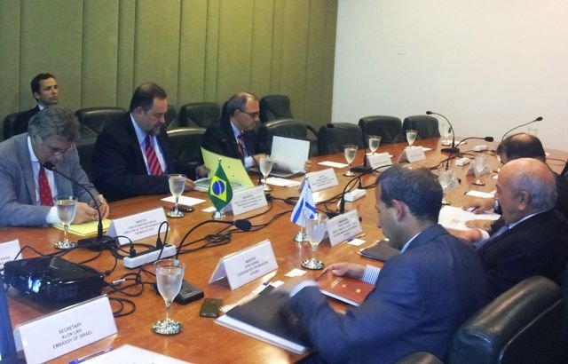 Diplomatas participam de consulta bilateral no Itamaraty