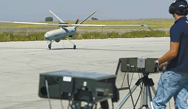 Elbit criará polo de pesquisa aeroespacial no Brasil