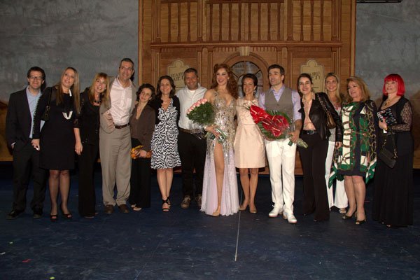 Pré-estreia beneficente do musical Crazy for You