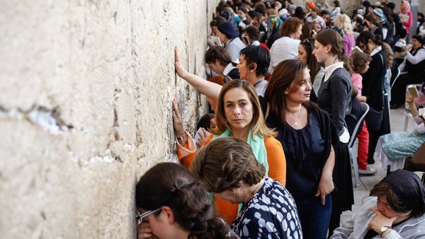 A atriz Cissa Guimarães visita Israel