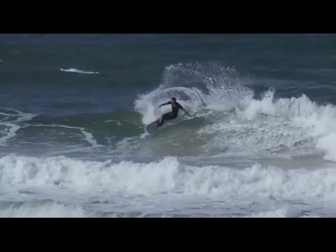 VIDEO: SURFING FOR PEACE