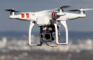 Um drone viaja do Norte ao Sul de Israel