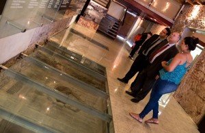 Freire conhece primeira sinagoga das Américas