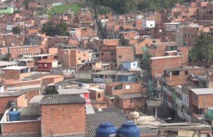 Oficinas e cursos profissionalizantes para comunidade de Paraisópolis