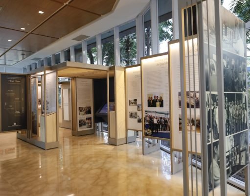 Einstein inaugura exposição que conta mais de 60 anos de história desde sua fundação