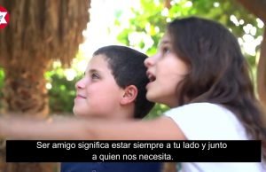 Soldados da Tzahal recebem cartas de crianças do mundo todo