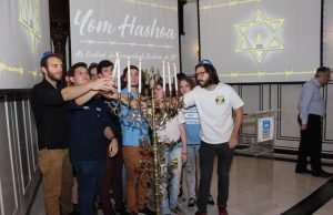Comunidade judaica realiza Ato Central de Yom Hashoá para marcar o Dia do Holocausto e o Heroísmo