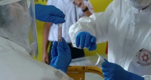 Jerusalém: 3 pacientes com COVID-19 tratados com “vacina” de imunização passiva recuperam-se totalmente