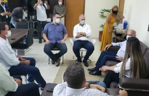 Embaixador de Israel visita fábricas no Acre