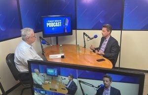 Fisesp Debate Podcast traz entrevista com Marcos Knobel em seu 1º episódio