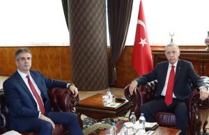 Ministro israelense se reúne com o presidente da Turquia Recep Tayyip Erdogan