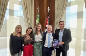 Vice-governador Felício Ramuth recebe a delegação da CIP em seu gabinete no Palácio do Governo