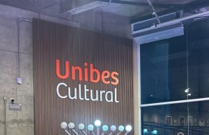 Debate “Mulheres em meio ao conflito” reuniu as jornalistas Madeleine Lacsko e Mariliz Pereira Jorge e a educadora Ana Beatriz Alckmin