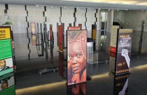 Perseguição aos negros durante o Holocausto é tema de exposição na Assembleia Legislativa do Paraná