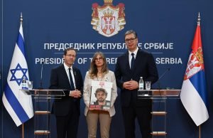O presidente Isaac Herzog se reúne com o presidente da Sérvia em visita oficial a Belgrado