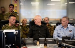 O Ministro da Defesa Yoav Gallant se reúne com o Fórum de Liderança da IAF