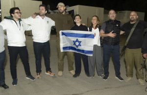 Tzalash promover Bar Mitvah de brasileiro com soldados da IDF