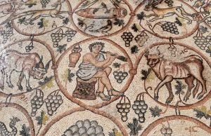 Mosaico espetacular de 1.600 anos é revelado ao público no sul de Israel