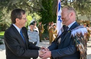 O presidente Isaac Herzog dá as boas-vindas aos novos embaixadores em Israel e destaca as relações com a UE e a questão dos reféns