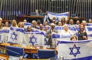 Senado realiza sessão especial em homenagem às vítimas do ataque terrorista de 7/10