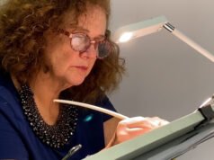 Inédito na América Latina, comunidade judaica recebe primeiro livro sagrado totalmente escrito por uma mulher