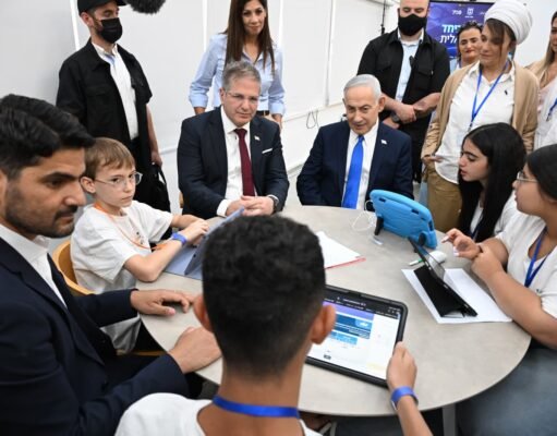 Israel leva inteligência artificial para todas as escolas e revoluciona o ensino de inglês